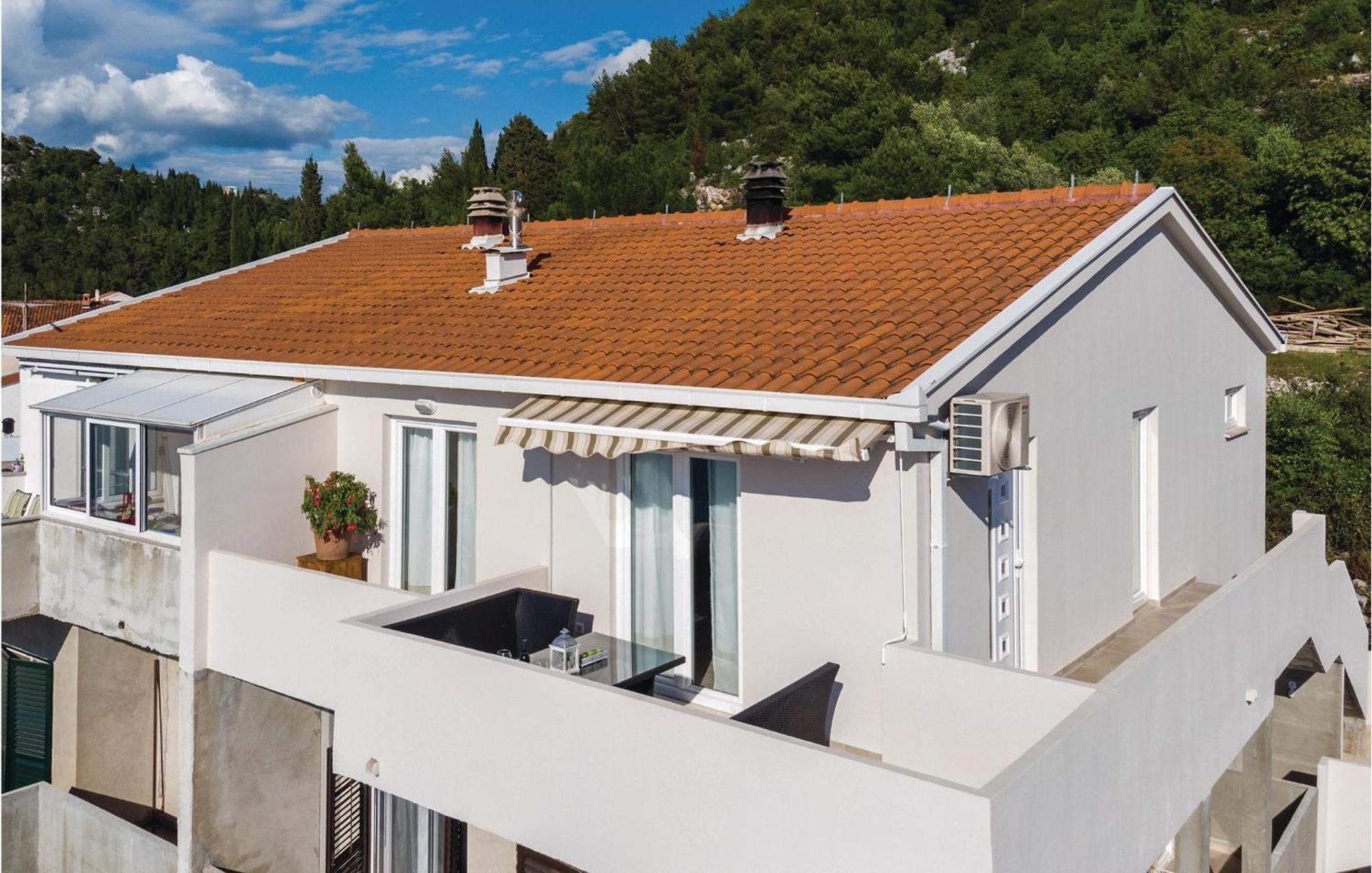 Awesome Apartment In Blace With House Sea View Eksteriør bilde